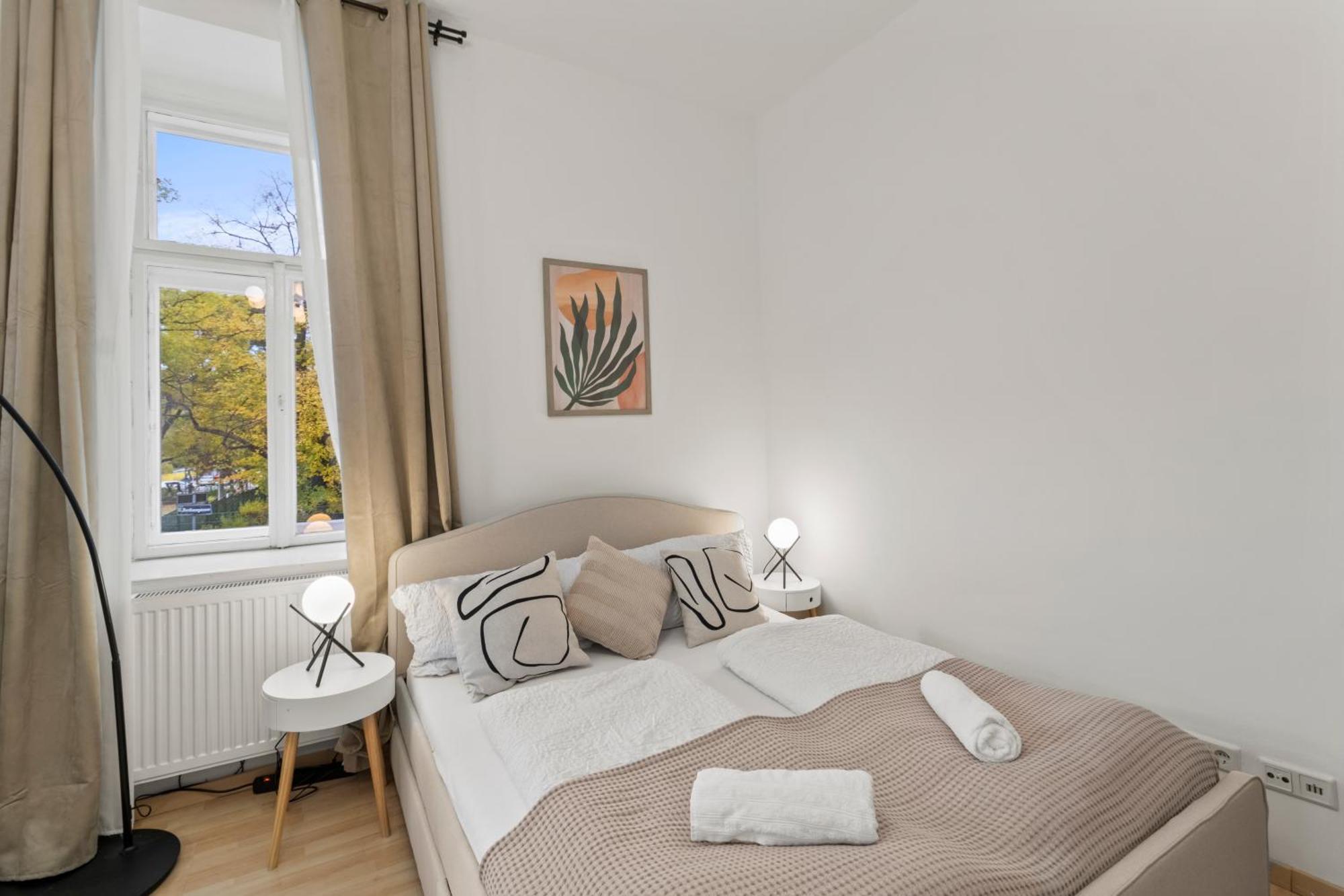 Designer Near Schoenbrunn Wien